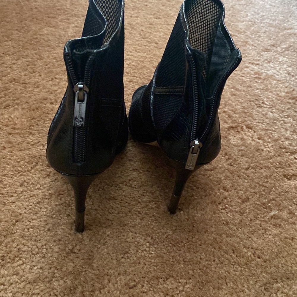 Sexy black Jessica Simpson booties size 8 - Picture 3 of 5